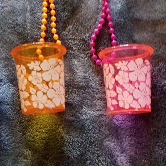 NEW PLASTIC SHOT GLASS FUN NECKLACE!! GREAT FOR ANY PARTY - Picture 4 of 6